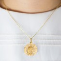 Medalla de oro Virgen niña orla calada (1830184)